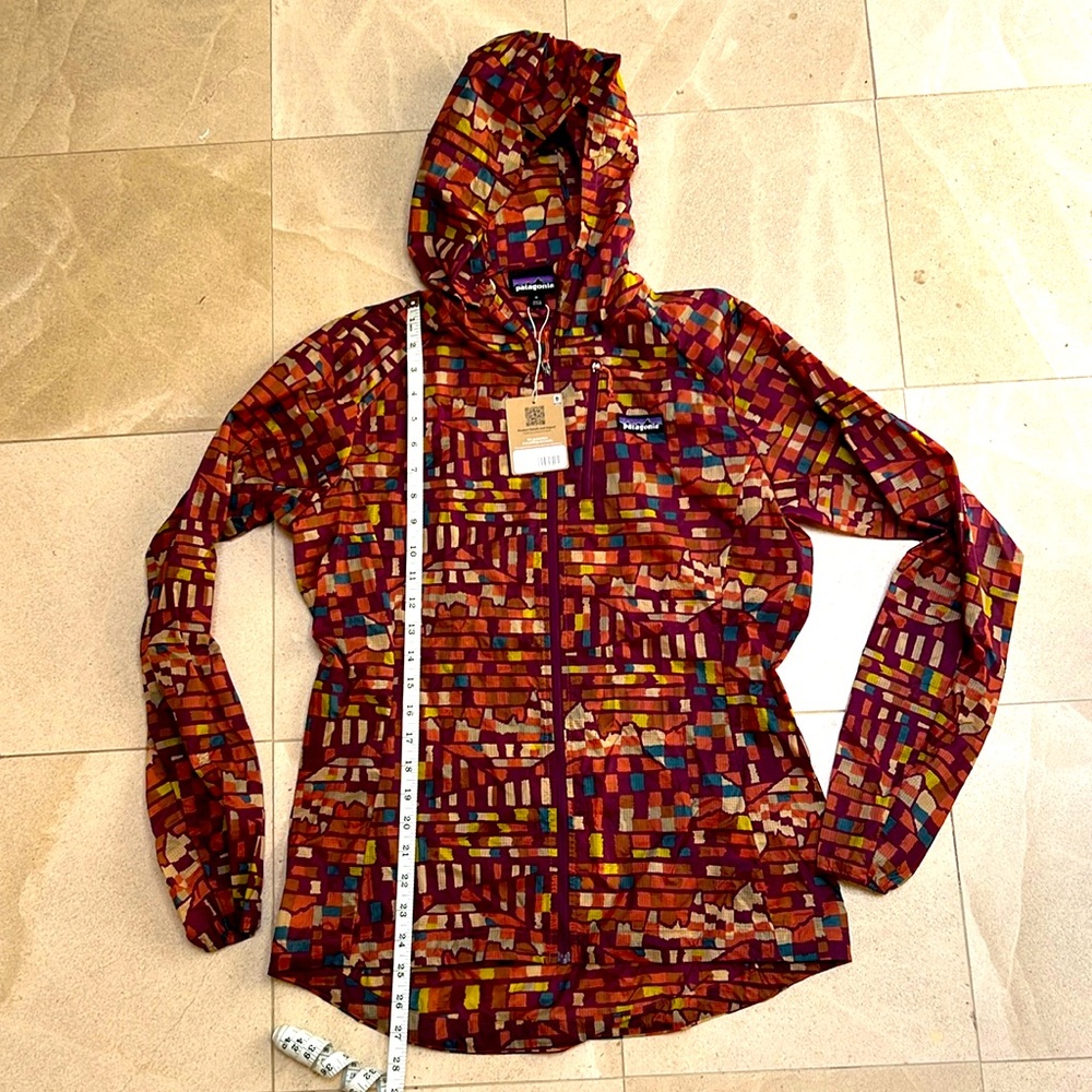 Patagonia women’s Houdini jacket